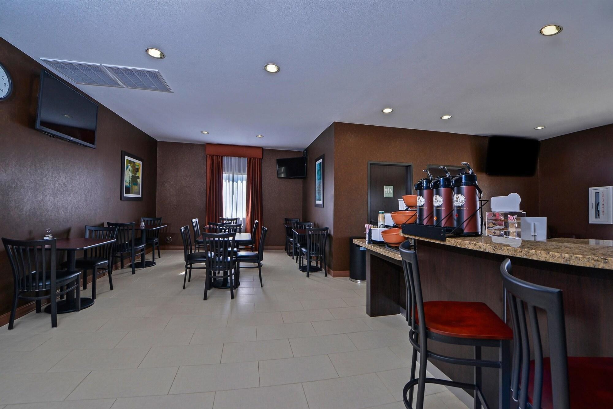 Americas Best Value Inn & Suites Cuero Экстерьер фото